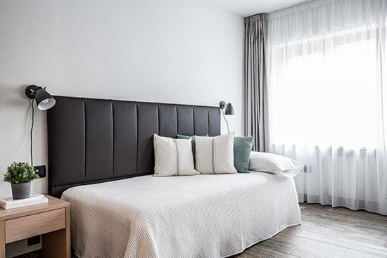 Met Pamplona Hotel Bagian luar foto