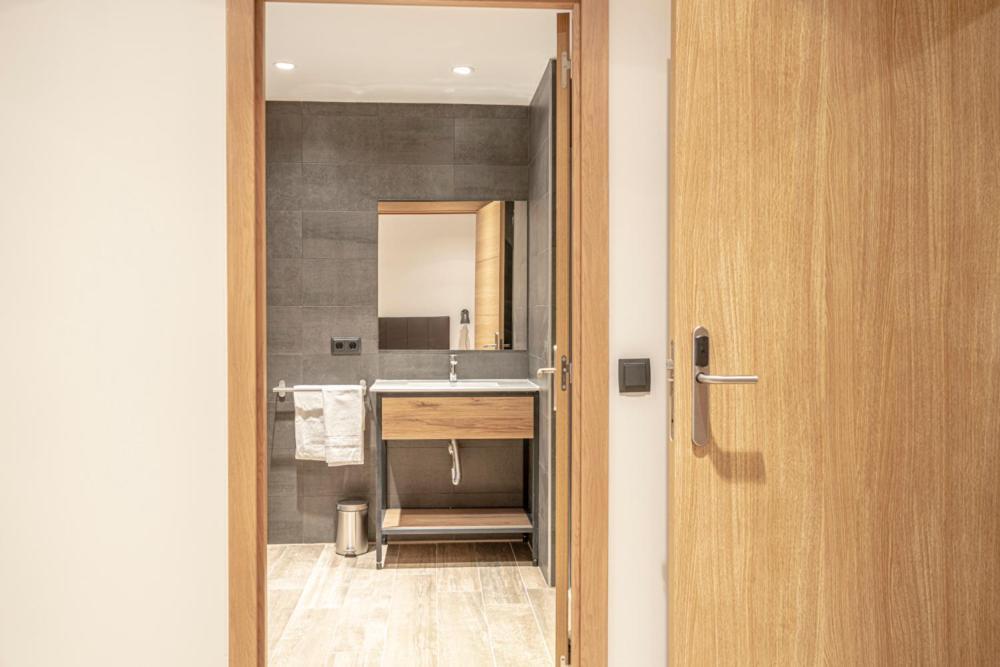 Met Pamplona Hotel Bagian luar foto