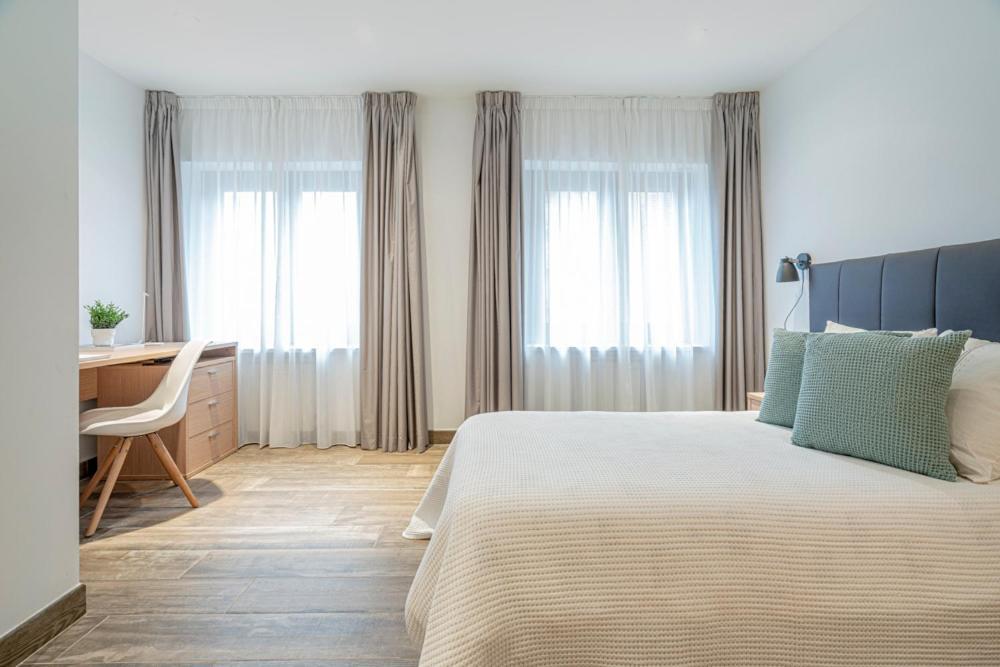Met Pamplona Hotel Bagian luar foto