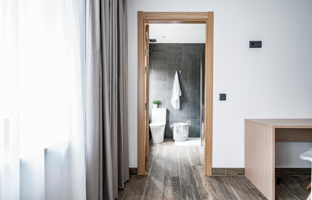 Met Pamplona Hotel Bagian luar foto