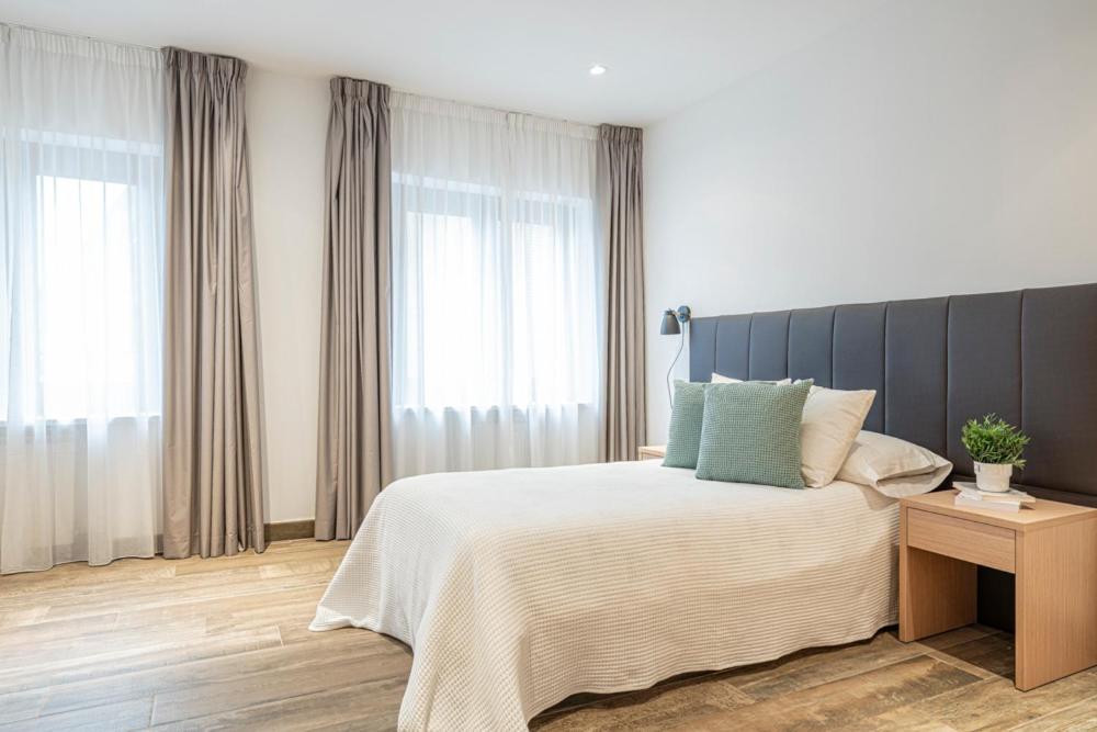 Met Pamplona Hotel Bagian luar foto