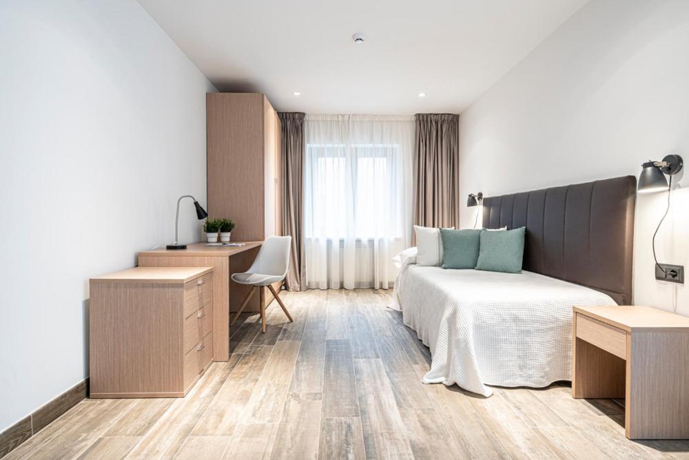 Met Pamplona Hotel Bagian luar foto